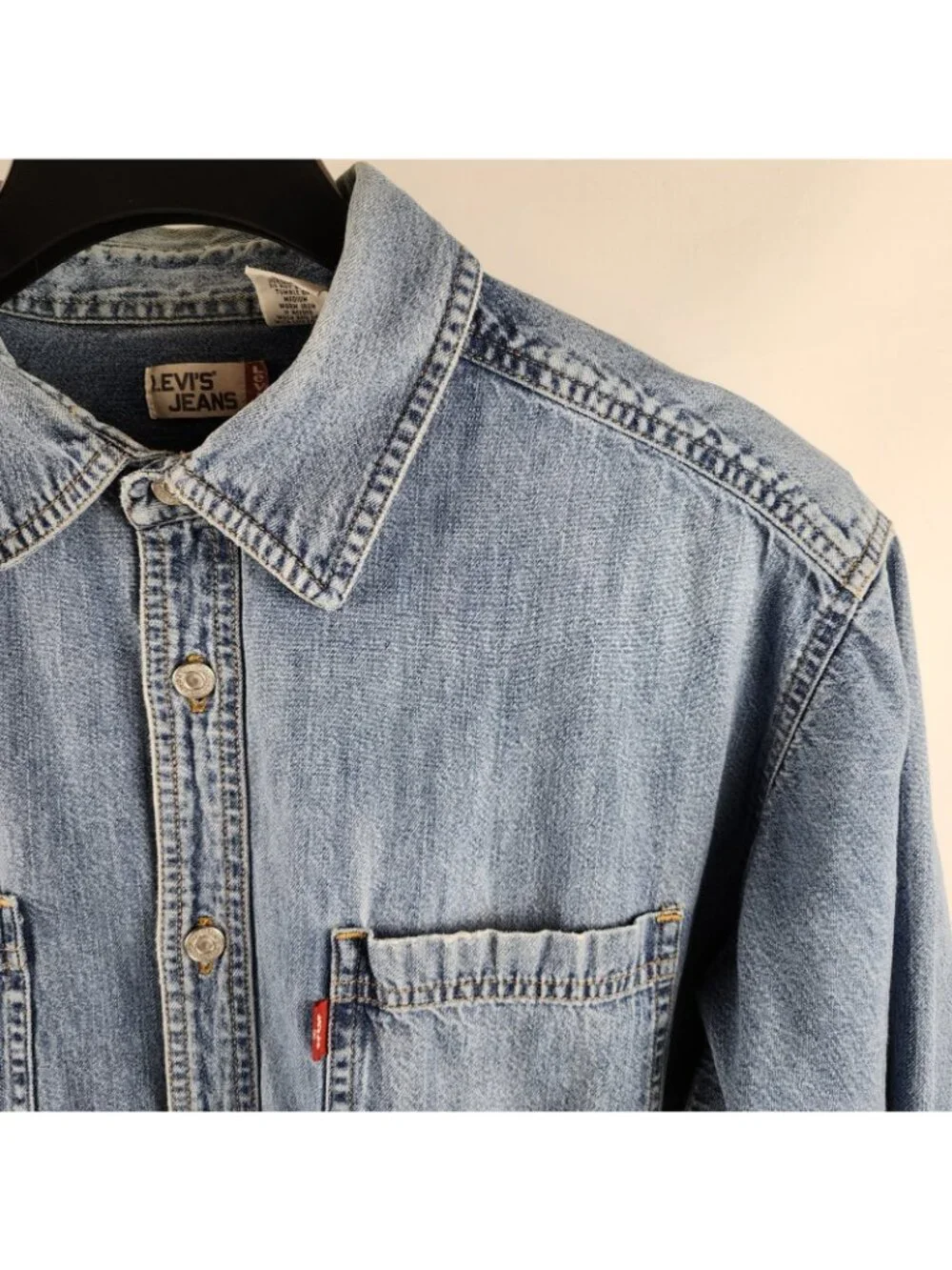 Vintage LEVIS Denim Mens Large Red Tab Label L/S Button Up